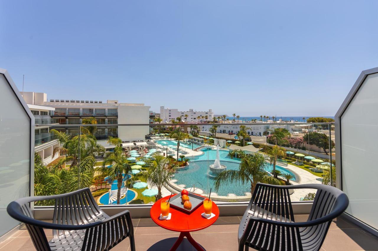 Faros Hotel Ayia Napa Exterior foto